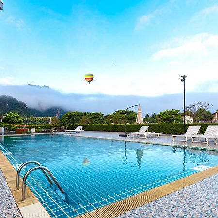 Lisha The Grand Riverside Hotel Vang Vieng Exterior photo