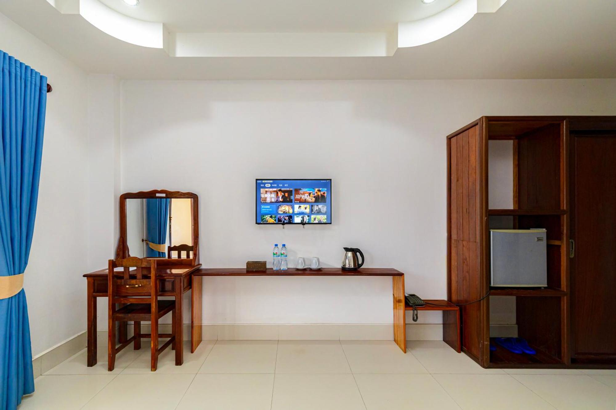 Lisha The Grand Riverside Hotel Vang Vieng Exterior photo